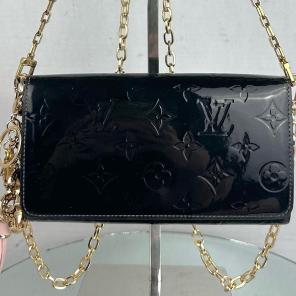 Louis Vuitton Amarante Monogram Vernis Shoulder Bag in Black Patent Leather - Picture 1 of 10